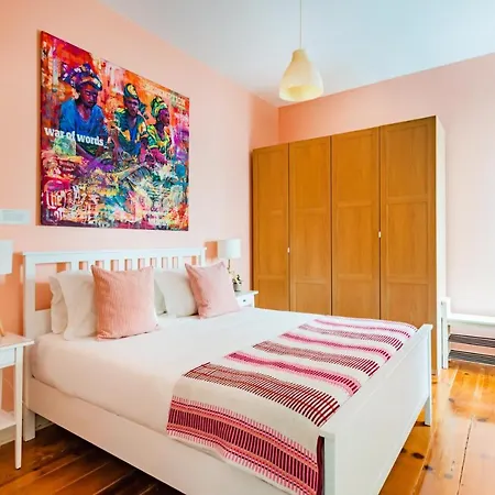 Apartment Bright & Beautiful Floor Graca Flat