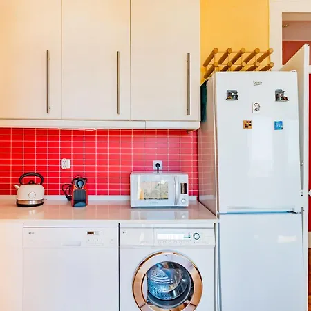Appartamento Bright & Beautiful Floor Graca Flat Lisbona