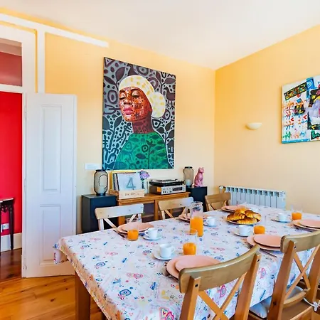 Bright & Beautiful Floor Graca Flat ליסבון