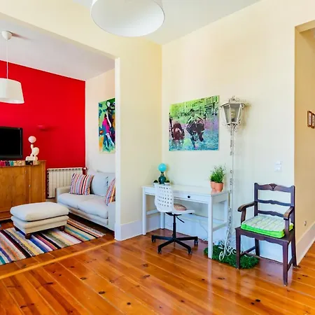 Bright & Beautiful Floor Graca Flat דירה ליסבון