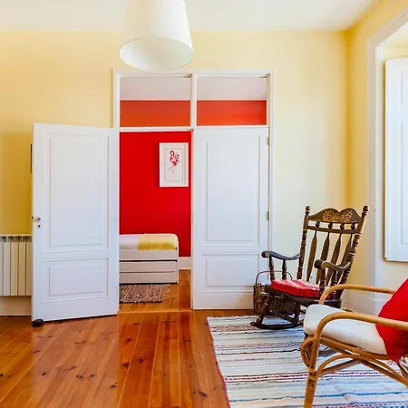 דירה Bright & Beautiful Floor Graca Flat ליסבון
